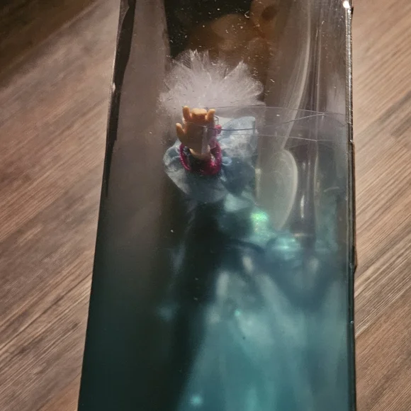 2022 Holiday Special Edition Doll - Picture 3 of 5